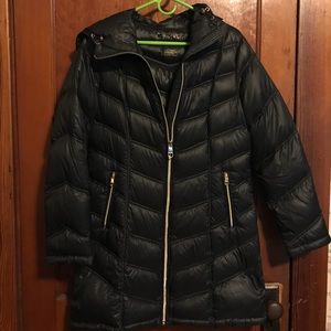 Calvin Klein packable down 3/4 puffed coat.